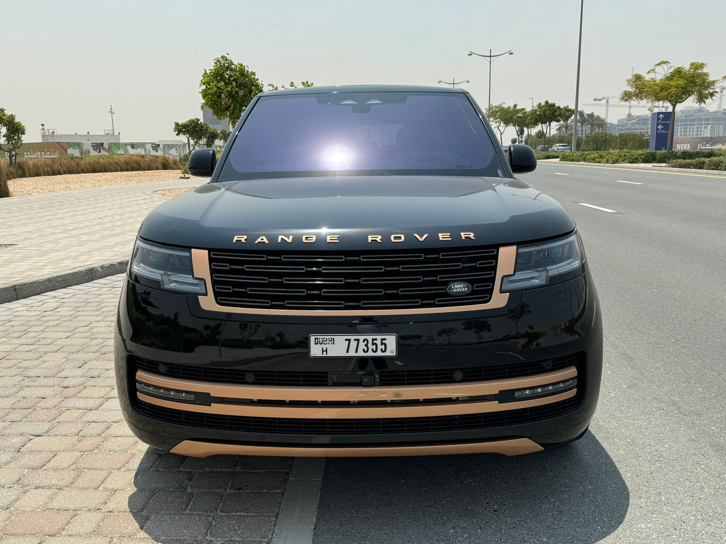 Land Rover Range Rover Vogue 2023 - Top 10 Rent A Car