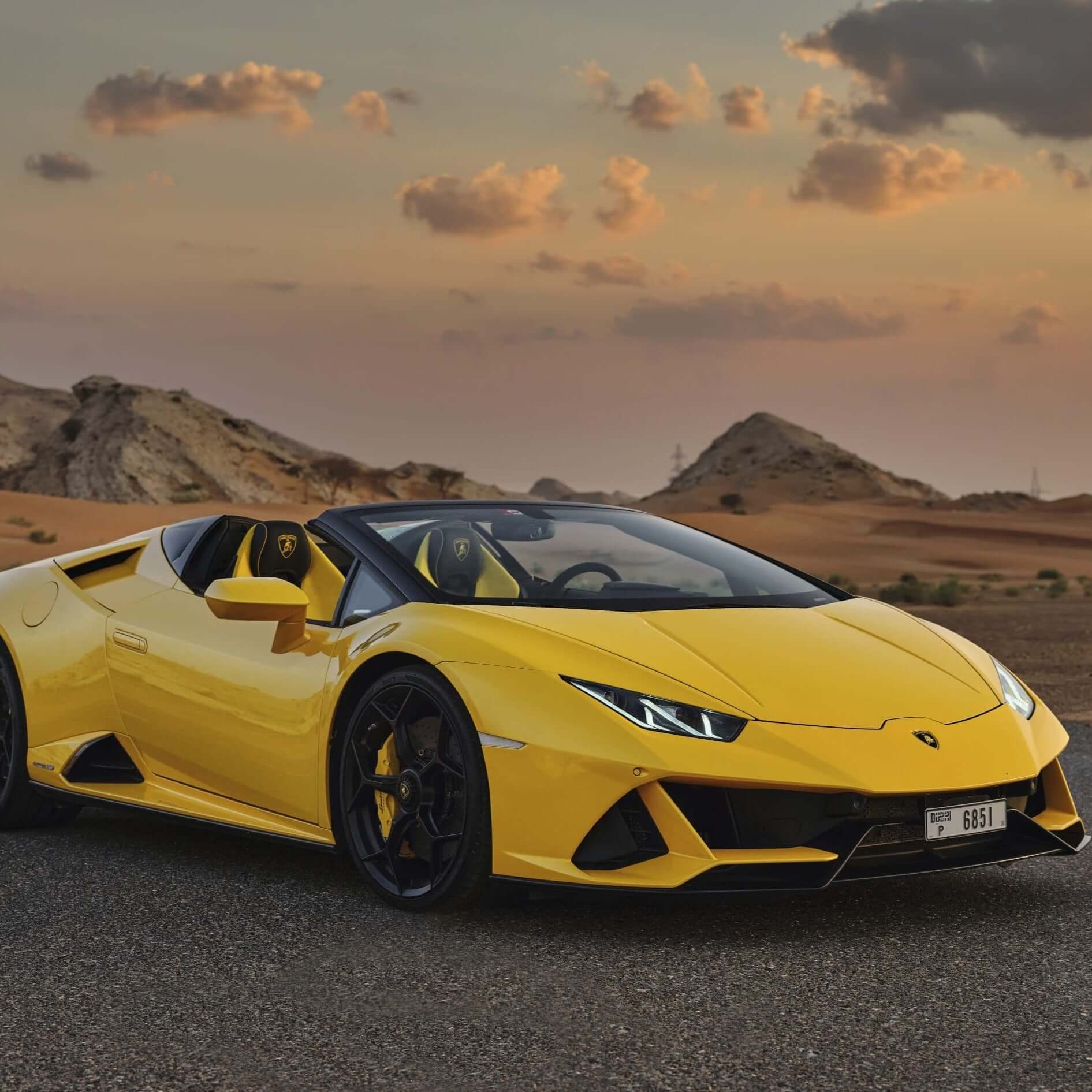 Lamborghini Huracan Evo Spider 2021 ( Yellow ) - Top 10 Rent A Car