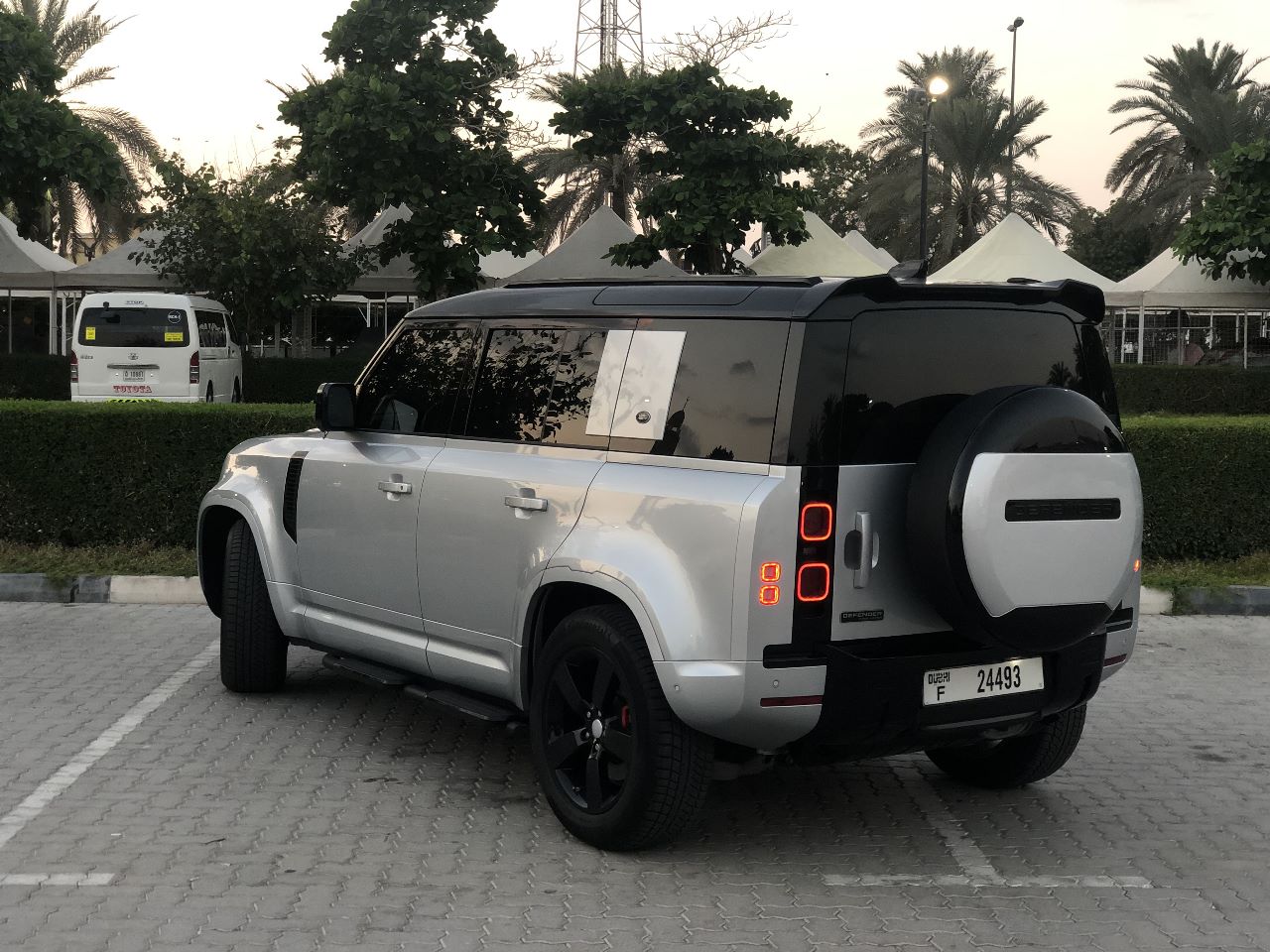 Land Rover Defender 2021 - Top 10 Rent A Car